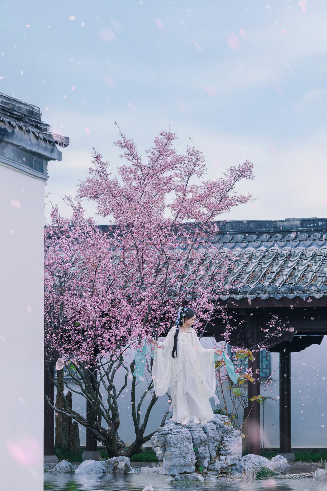 YiTuYu艺图语 Vol.8751 Ou (31P)