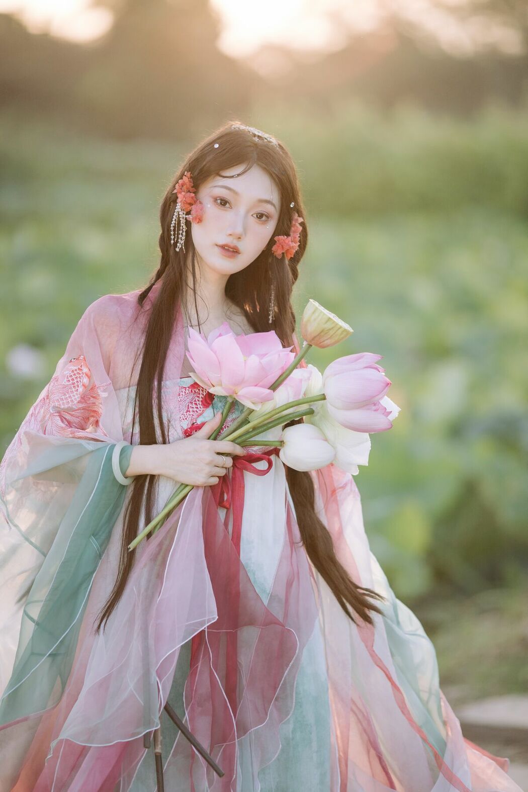 YiTuYu艺图语 Vol.8746 Dong Chu Liu (19P)