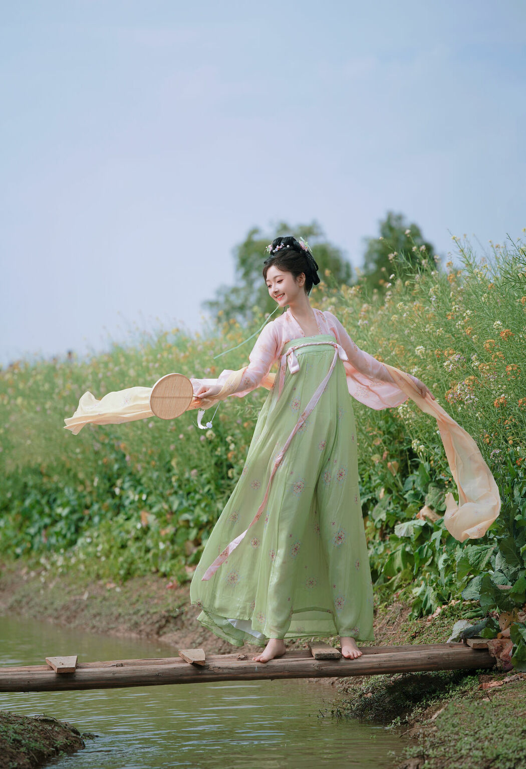 YiTuYu艺图语 Vol.8767 Xuan Wo Ming Zi (48P)