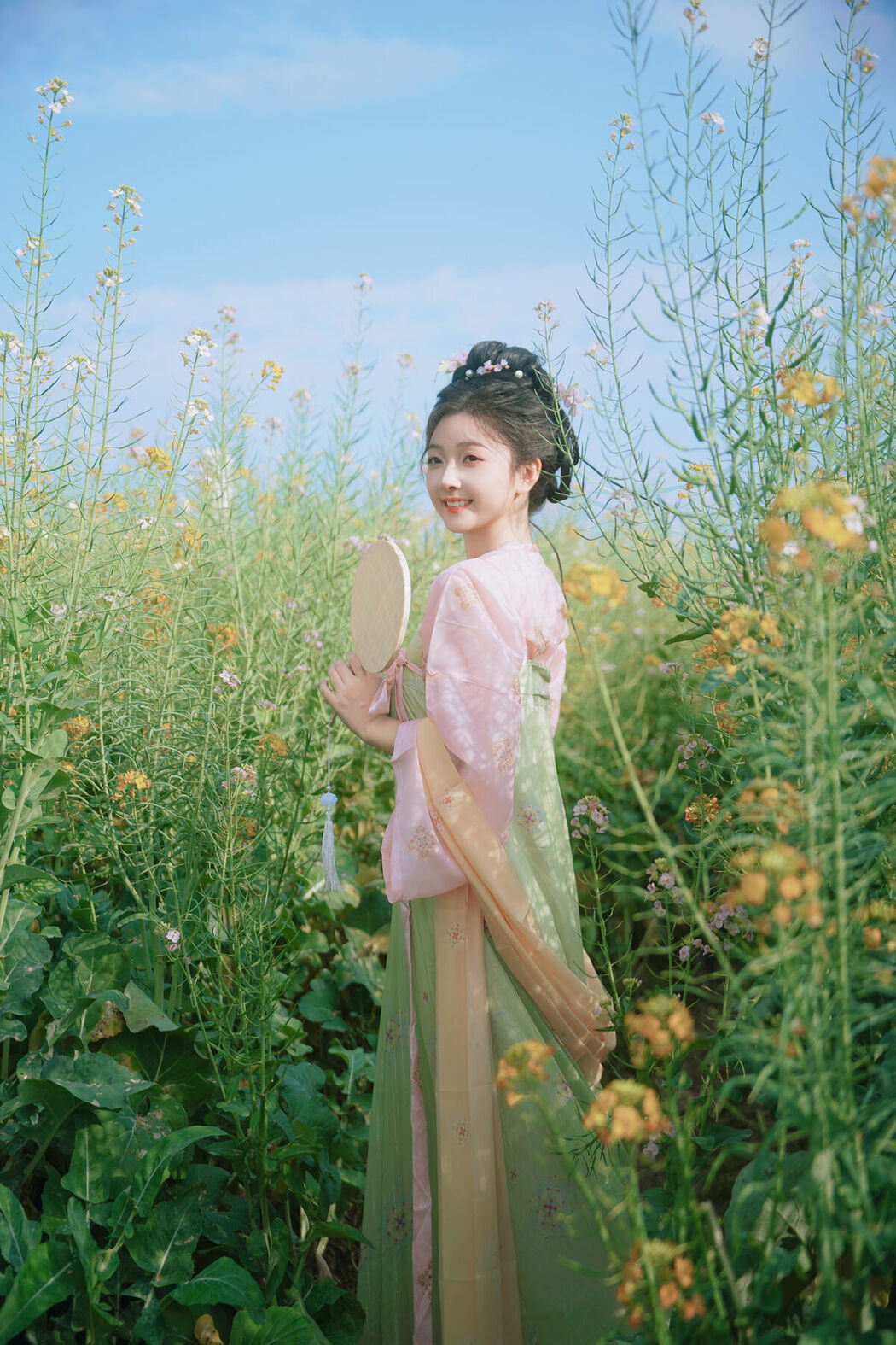 YiTuYu艺图语 Vol.8767 Xuan Wo Ming Zi (48P)