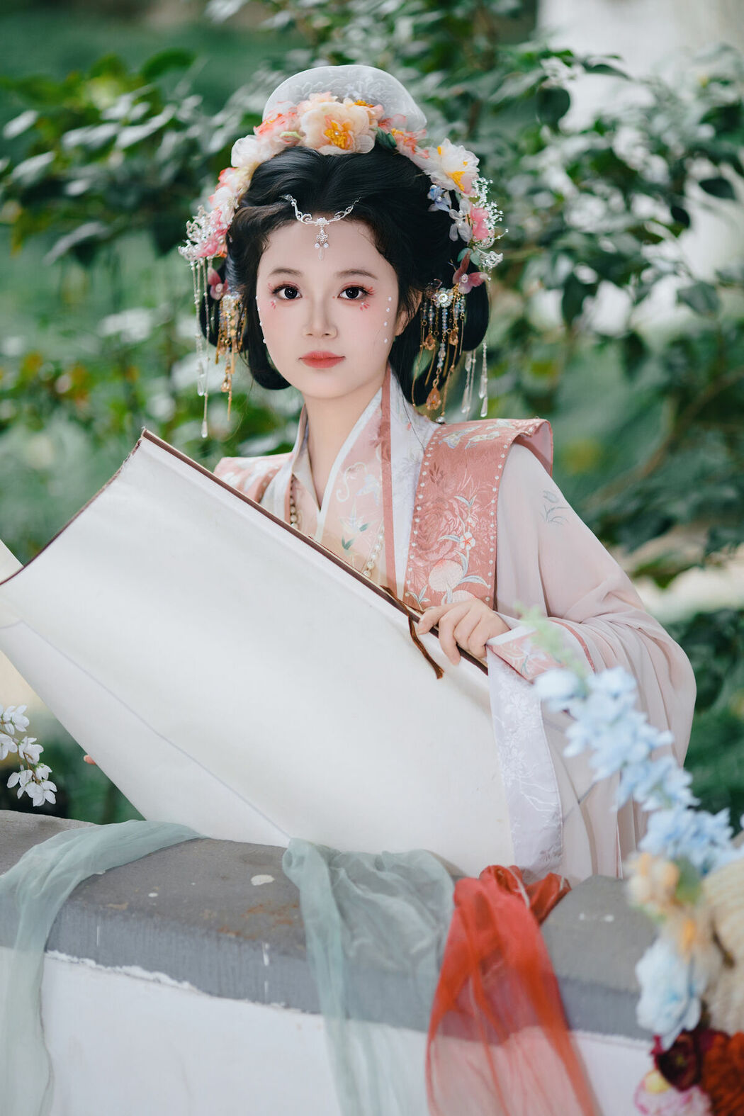 YiTuYu艺图语 Vol.8761 Jiao Tang Ma Qi Duo (16P)