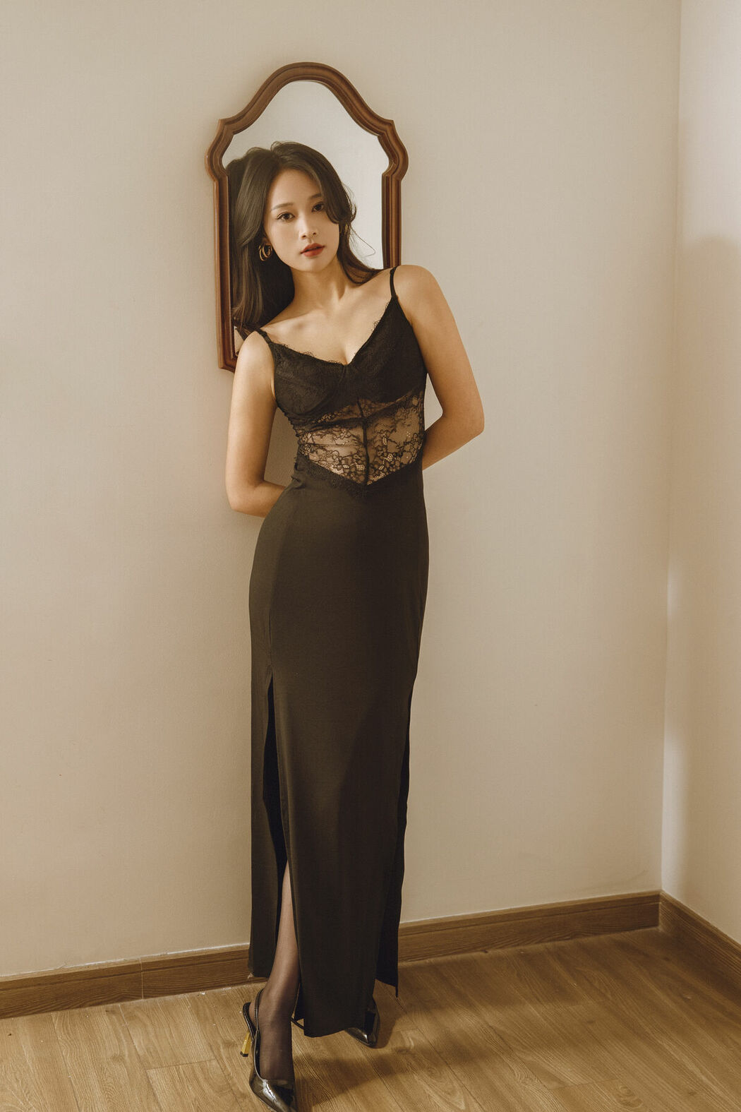 YiTuYu艺图语 Vol.8797 Cheng Zi (22P)