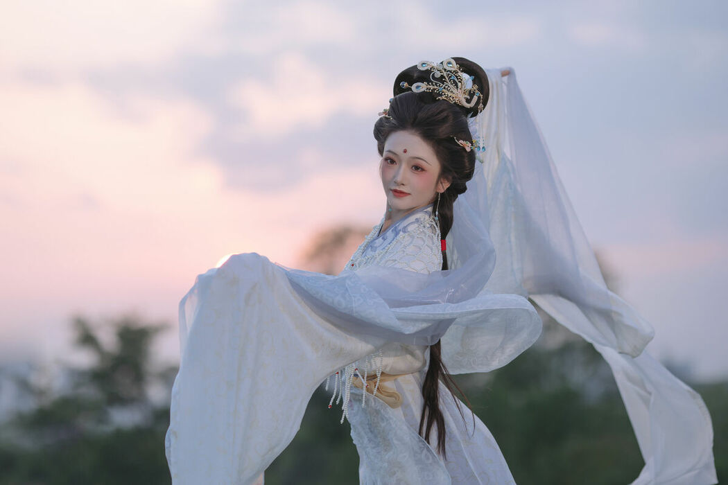 YiTuYu艺图语 Vol.8771 Chi Yan Zai Zhe Li (22P)