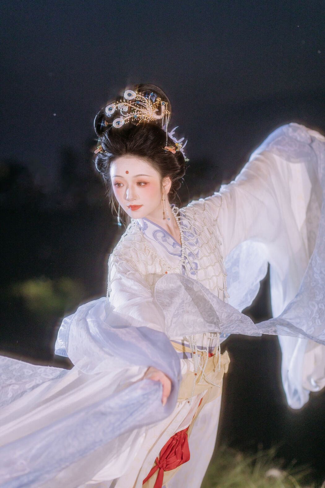 YiTuYu艺图语 Vol.8771 Chi Yan Zai Zhe Li (22P)