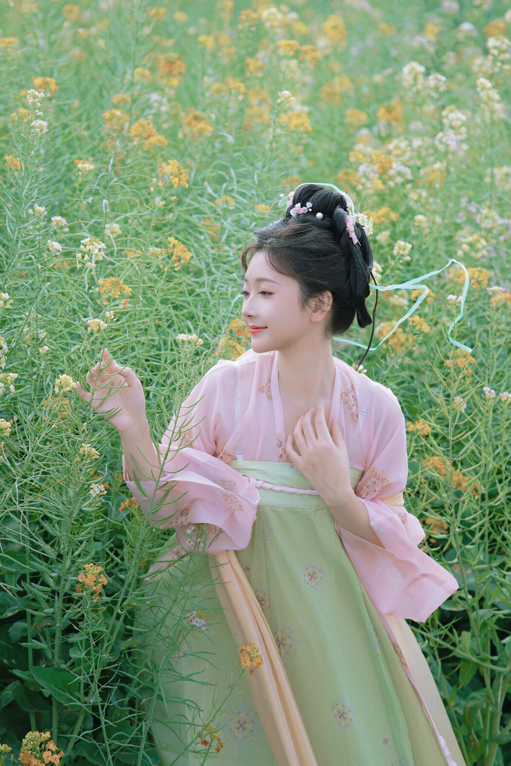 YiTuYu艺图语 Vol.8767 Xuan Wo Ming Zi (48P)