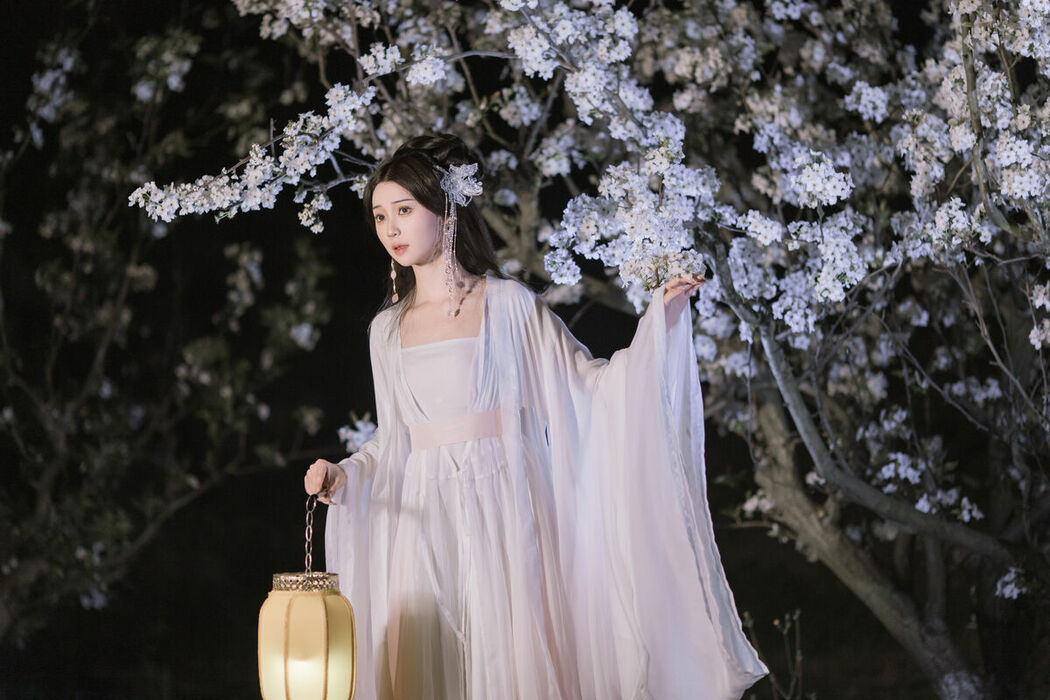 YiTuYu艺图语 Vol.8782 Chu Yuan Yuan (21P)