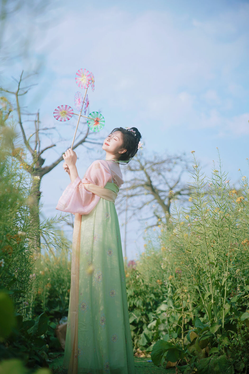 YiTuYu艺图语 Vol.8767 Xuan Wo Ming Zi (48P)