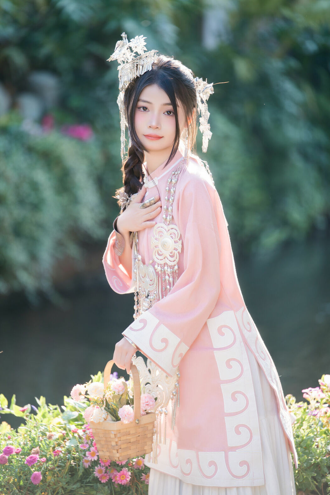 YiTuYu艺图语 Vol.8795 Yang Min Ting (15P)