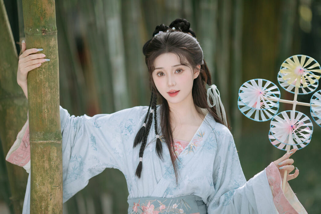 YiTuYu艺图语 Vol.8800 Chu Yuan Yuan (21P)