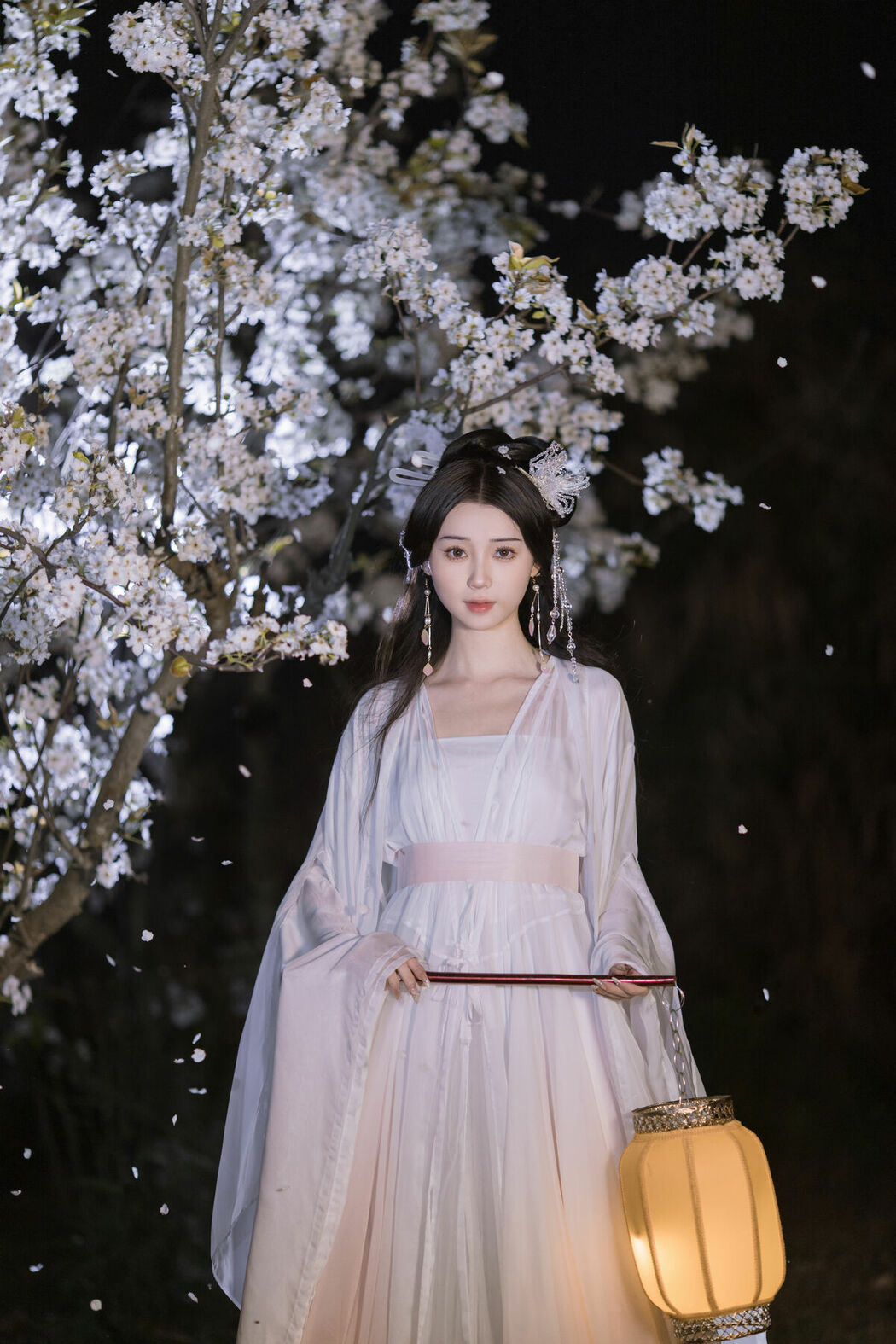 YiTuYu艺图语 Vol.8782 Chu Yuan Yuan (21P)