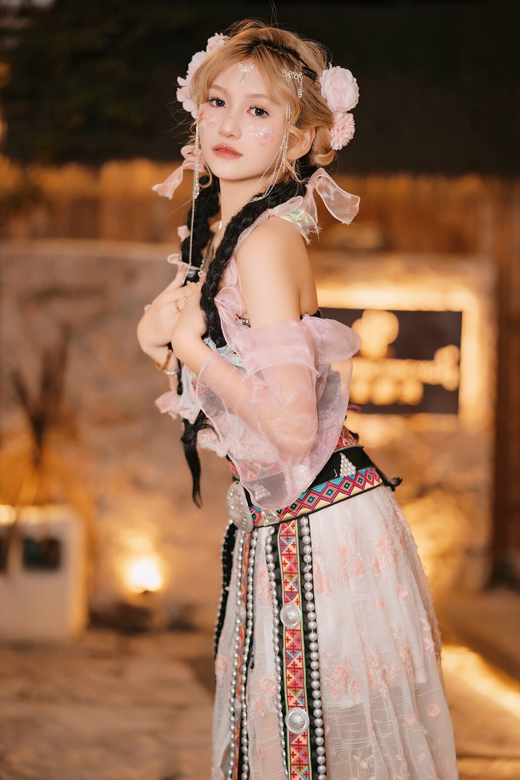 YiTuYu艺图语 Vol.8788 Xiao Jiang (16P) Cover Photo