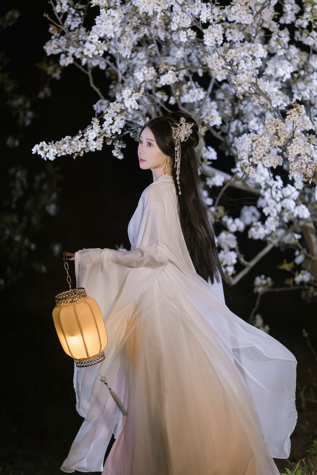 YiTuYu艺图语 Vol.8782 Chu Yuan Yuan (21P)