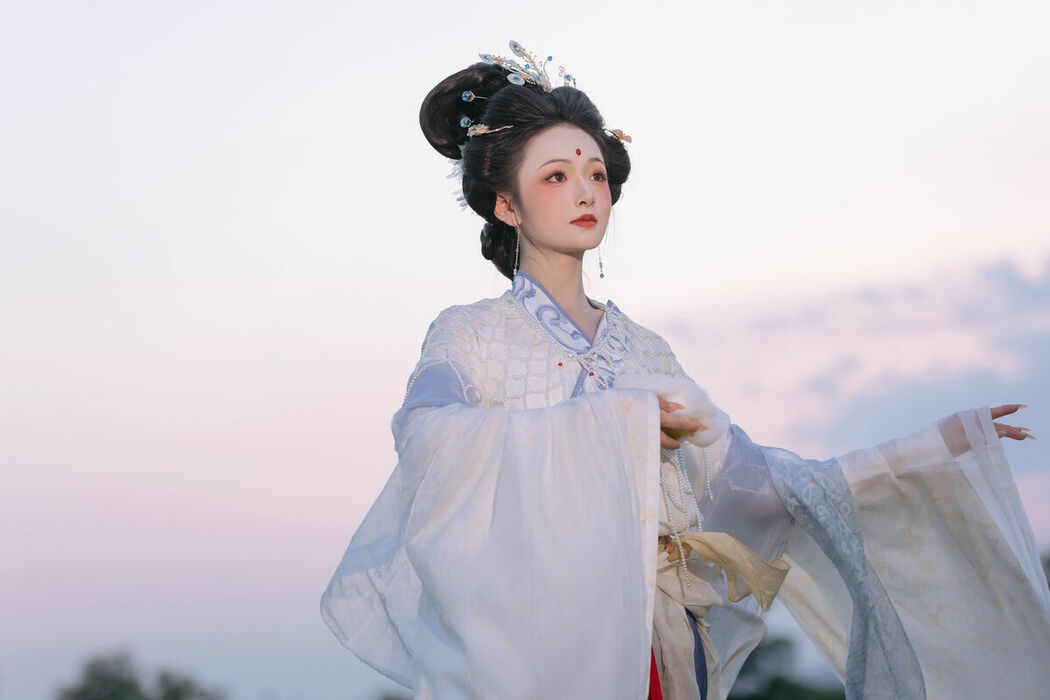 YiTuYu艺图语 Vol.8771 Chi Yan Zai Zhe Li (22P)