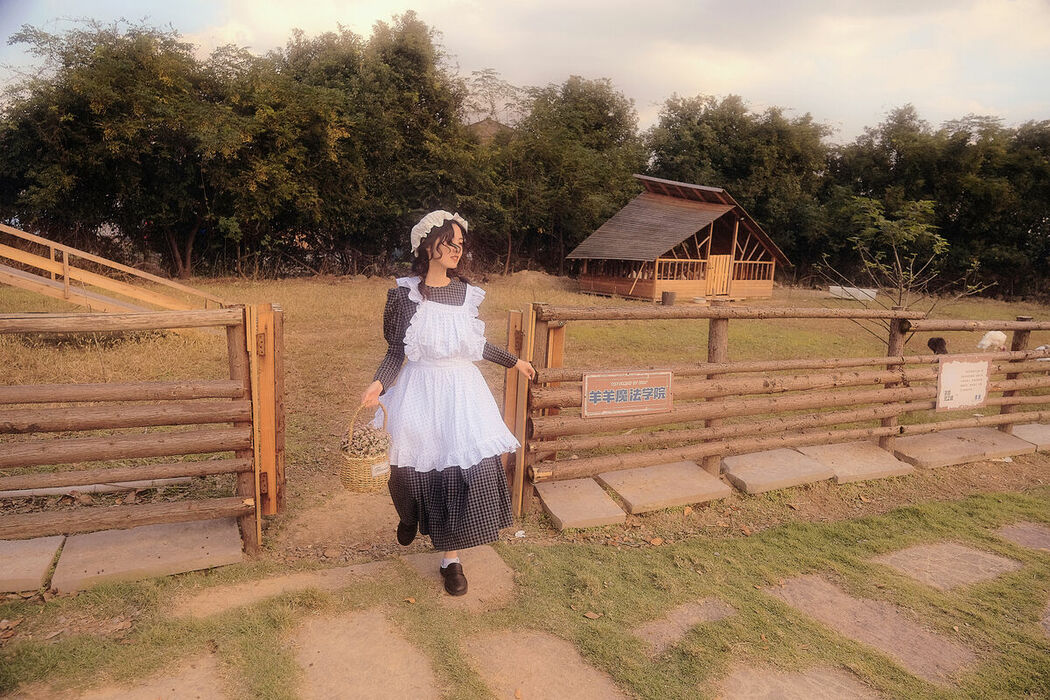 YiTuYu艺图语 Vol.8780 Zhu Qing (22P)