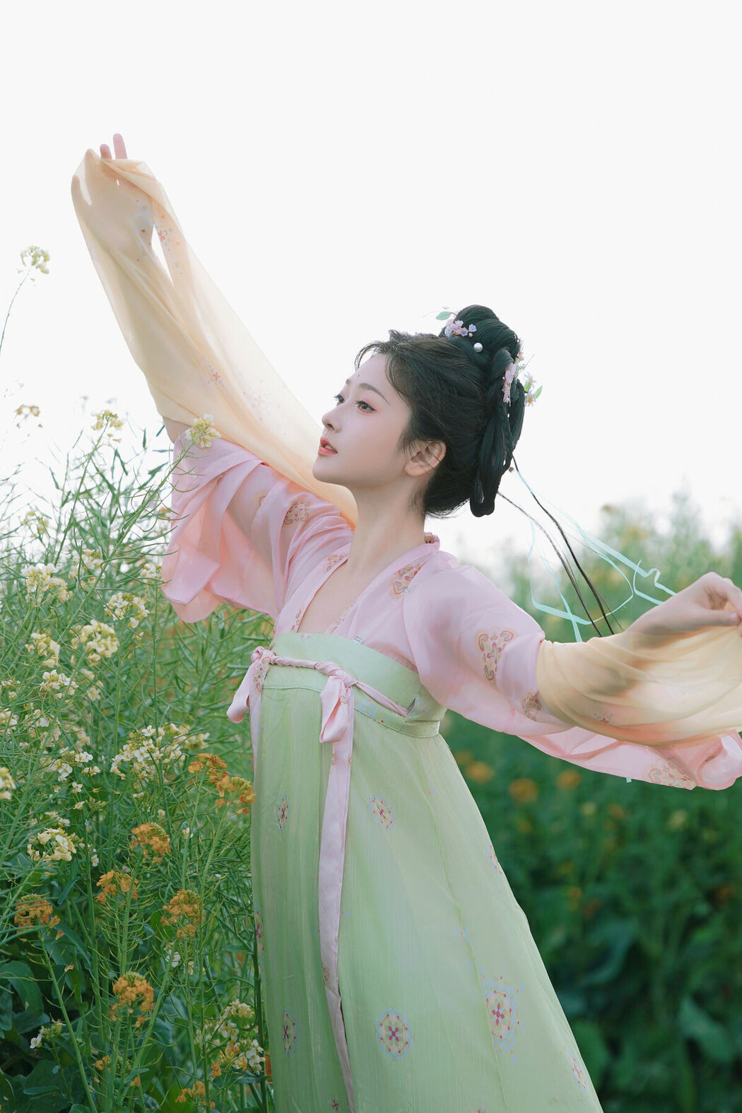 YiTuYu艺图语 Vol.8767 Xuan Wo Ming Zi (48P)