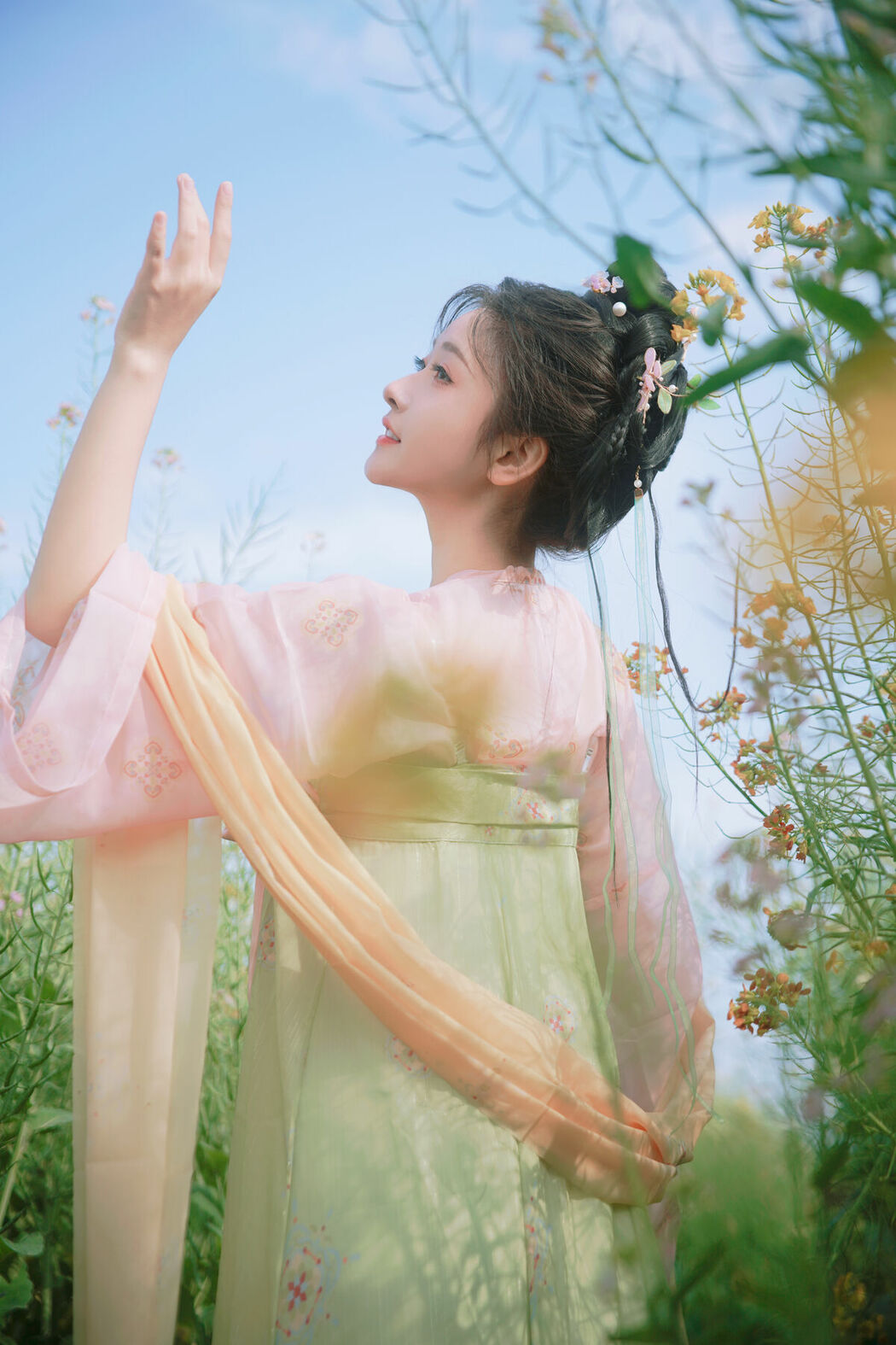 YiTuYu艺图语 Vol.8767 Xuan Wo Ming Zi (48P)