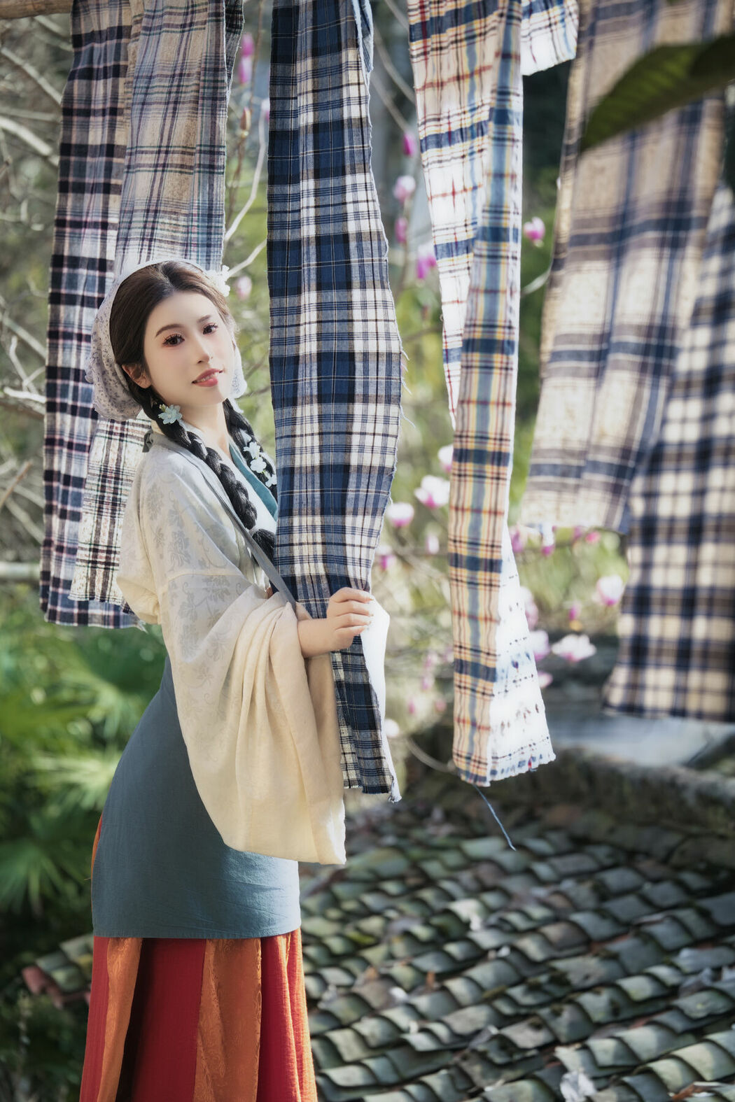 YiTuYu艺图语 Vol.8774 Cui Xiao Li (17P)