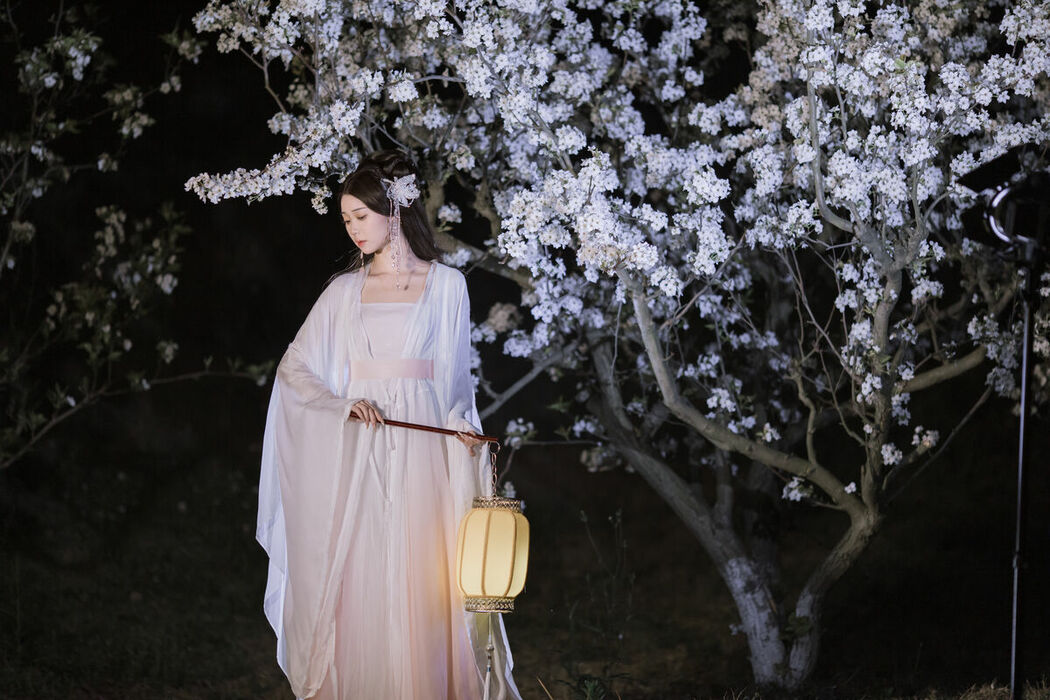 YiTuYu艺图语 Vol.8782 Chu Yuan Yuan (21P)