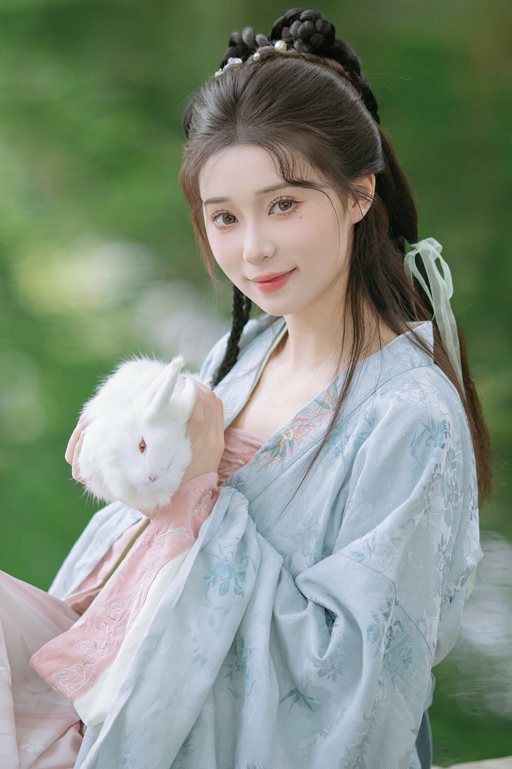 YiTuYu艺图语 Vol.8800 Chu Yuan Yuan (21P) Cover Photo