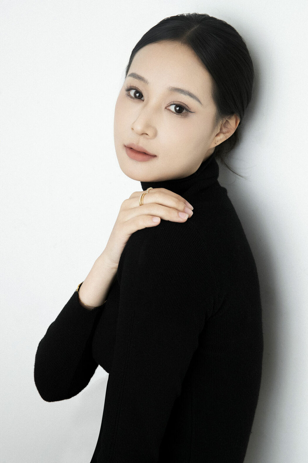 YiTuYu艺图语 Vol.8805 Yi Ming (25P)