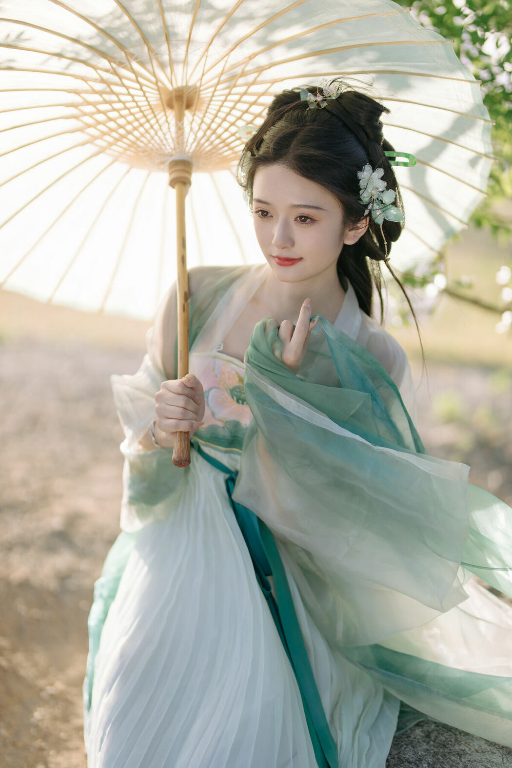 YiTuYu艺图语 Vol.8823 Chi Yan Zai Zhe Li (22P)