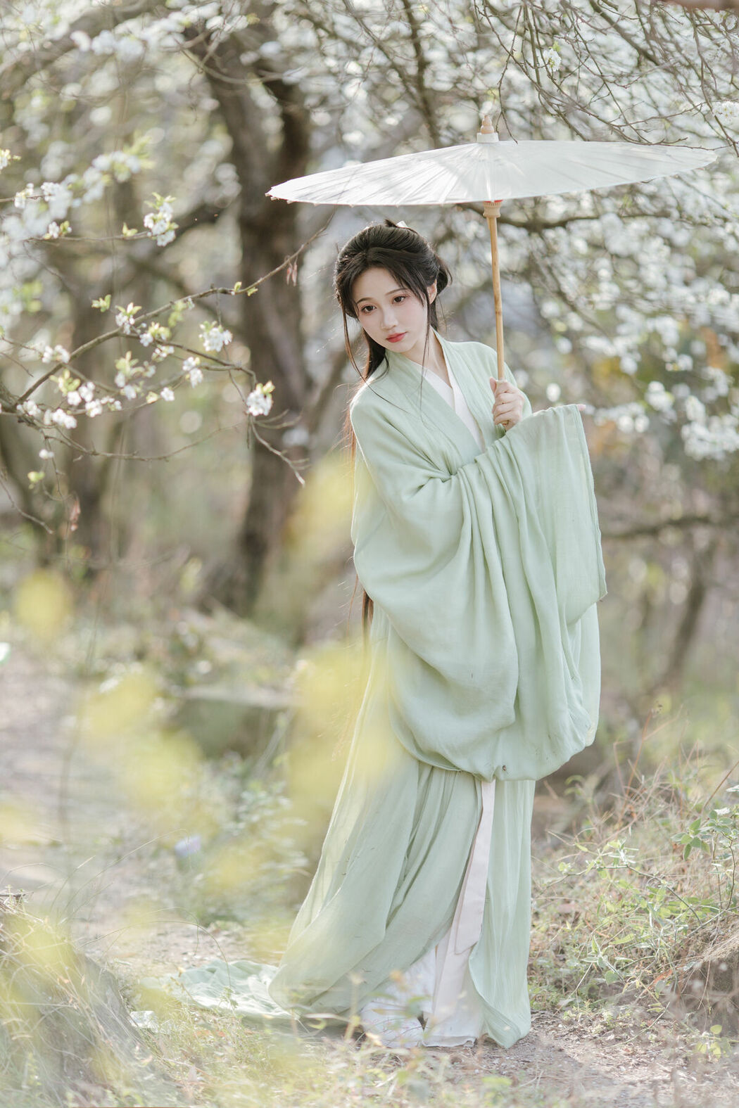 YiTuYu艺图语 Vol.8817 Qi Luo Sheng De Xiao Su Su (21P)