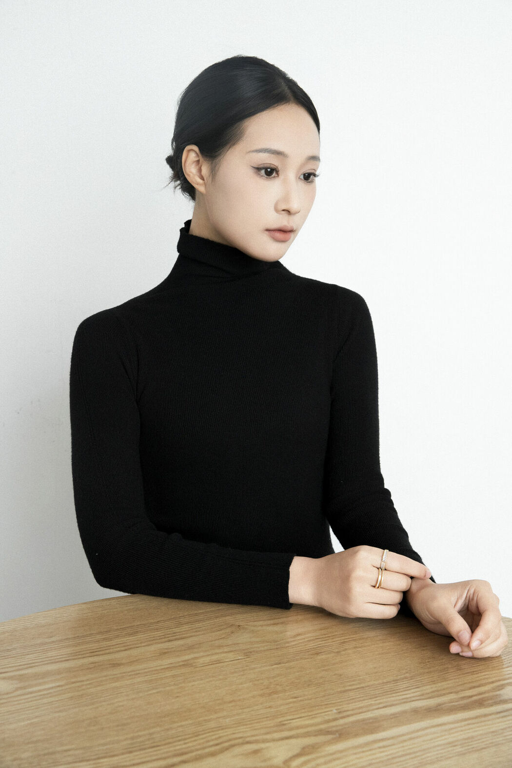 YiTuYu艺图语 Vol.8805 Yi Ming (25P)