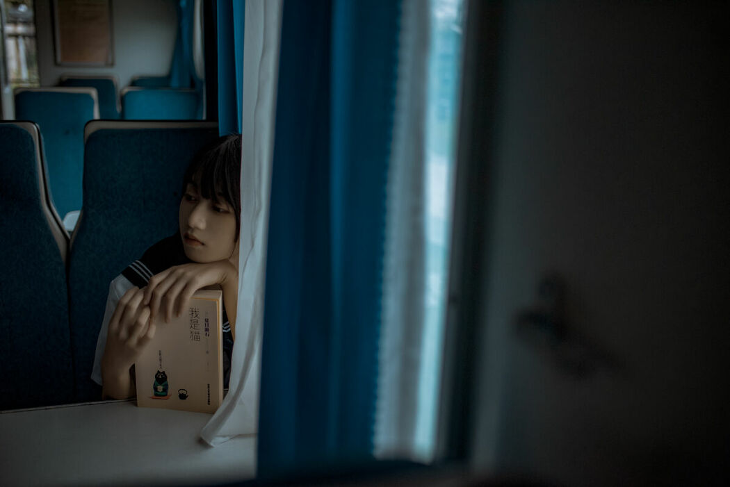 YiTuYu艺图语 Vol.8803 Yi Ming (37P)