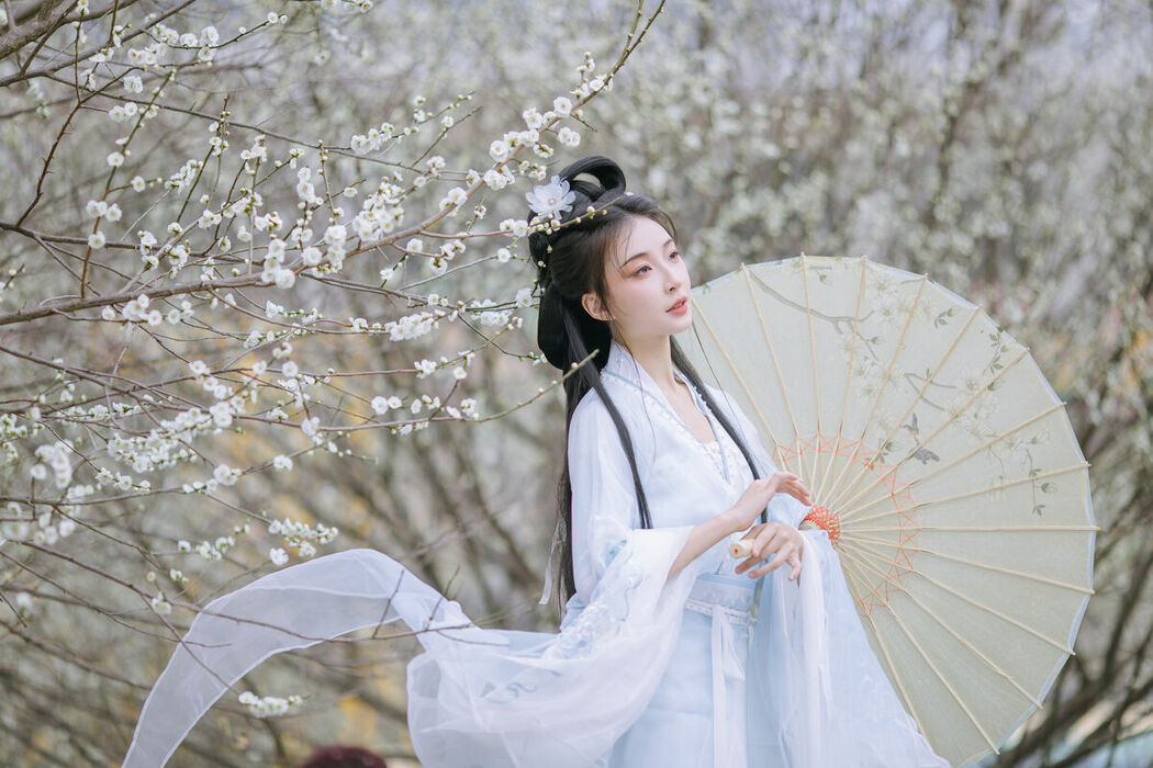 YiTuYu艺图语 Vol.8811 Wu Qiao Bu Cheng Hu (20P)