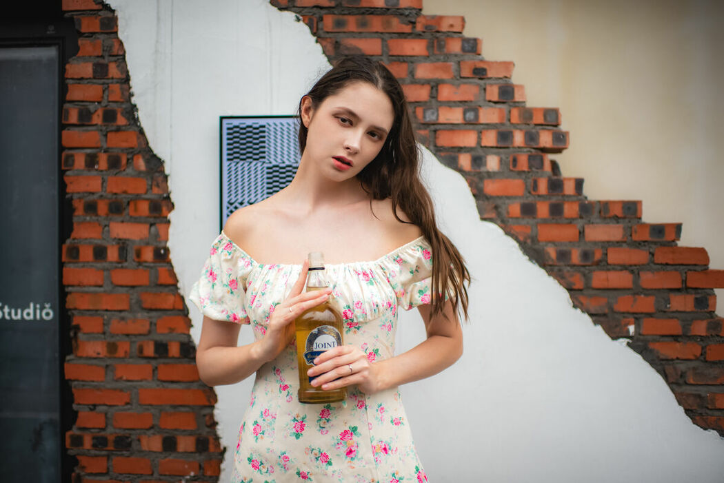 YiTuYu艺图语 Vol.8812 She Mi Tuo Wa (24P)