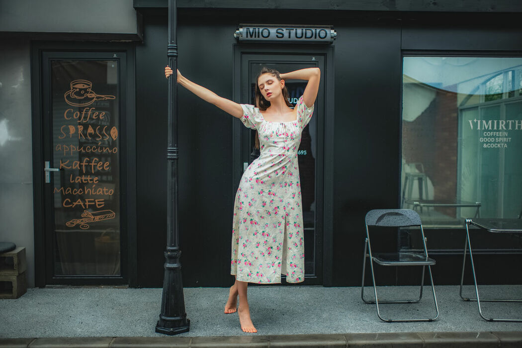 YiTuYu艺图语 Vol.8812 She Mi Tuo Wa (24P)