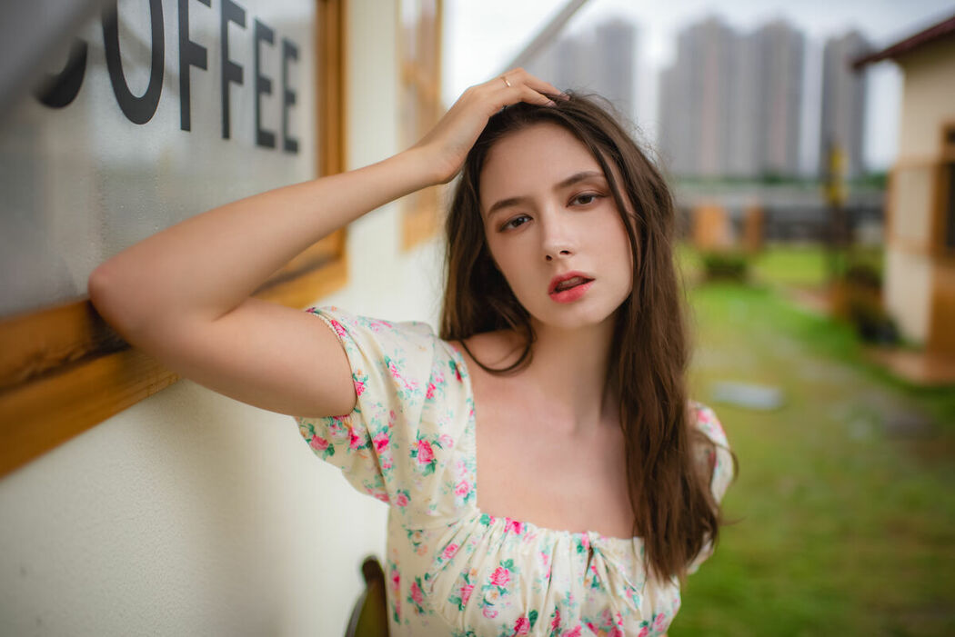 YiTuYu艺图语 Vol.8812 She Mi Tuo Wa (24P)