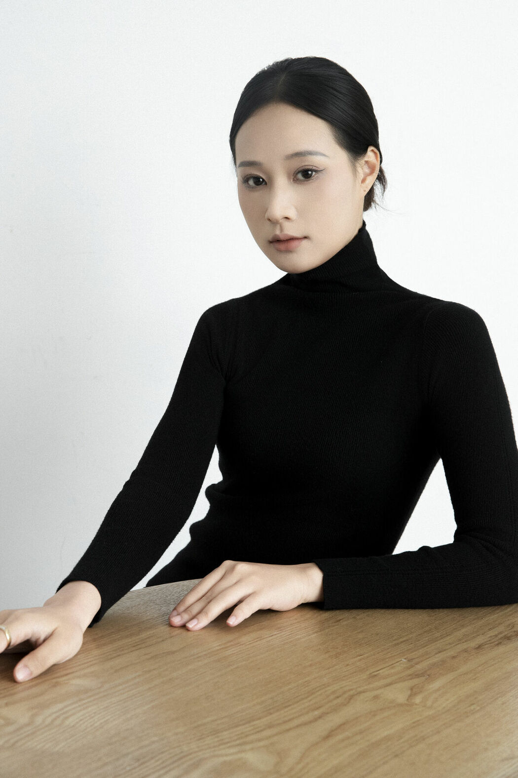 YiTuYu艺图语 Vol.8805 Yi Ming (25P)