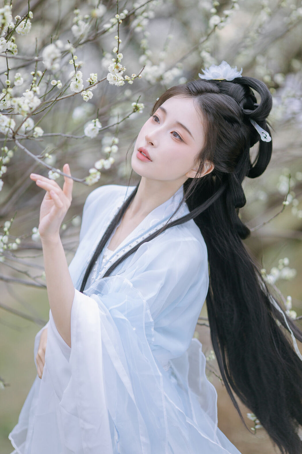 YiTuYu艺图语 Vol.8811 Wu Qiao Bu Cheng Hu (20P)