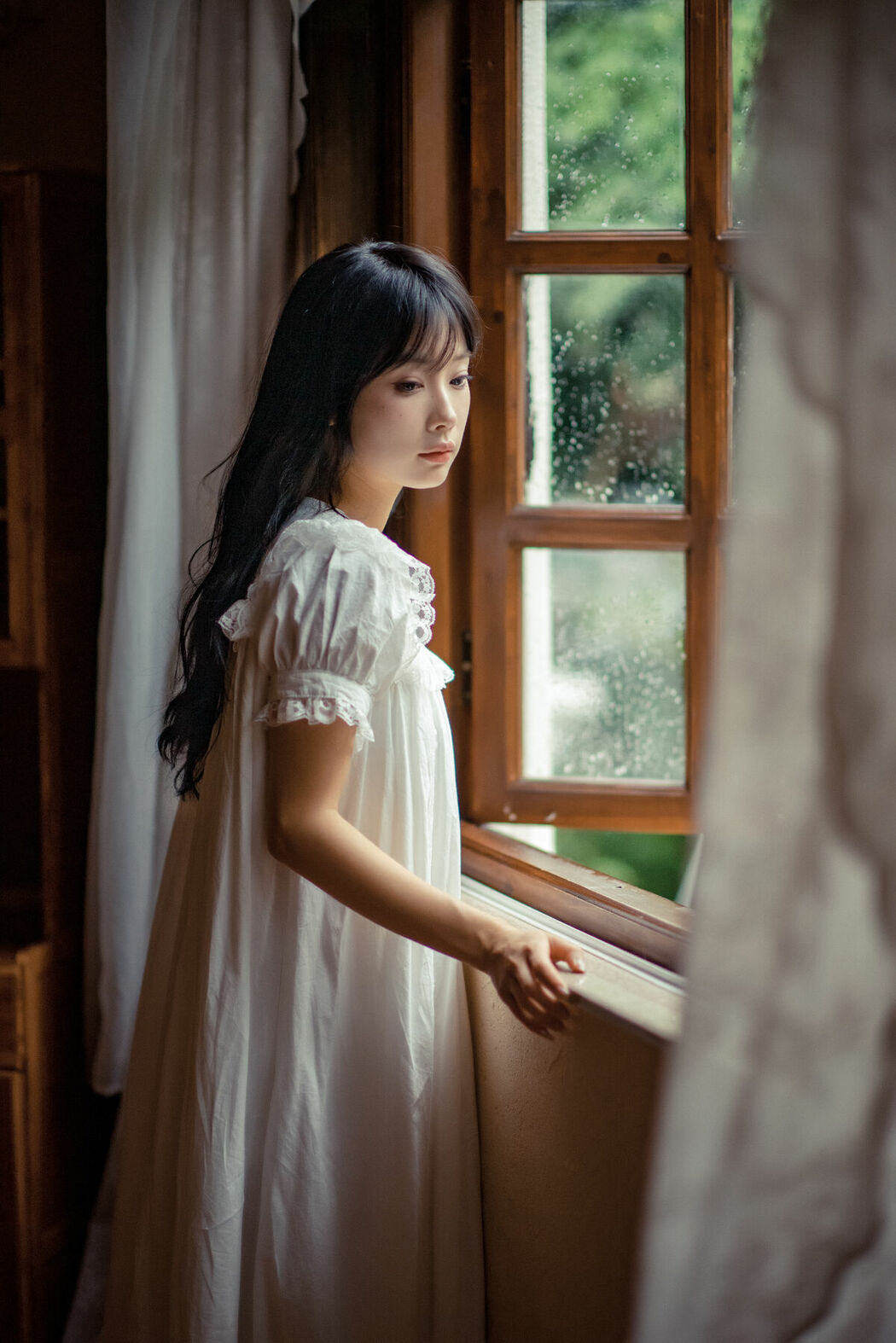 YiTuYu艺图语 Vol.8815 Nan Yi (25P)