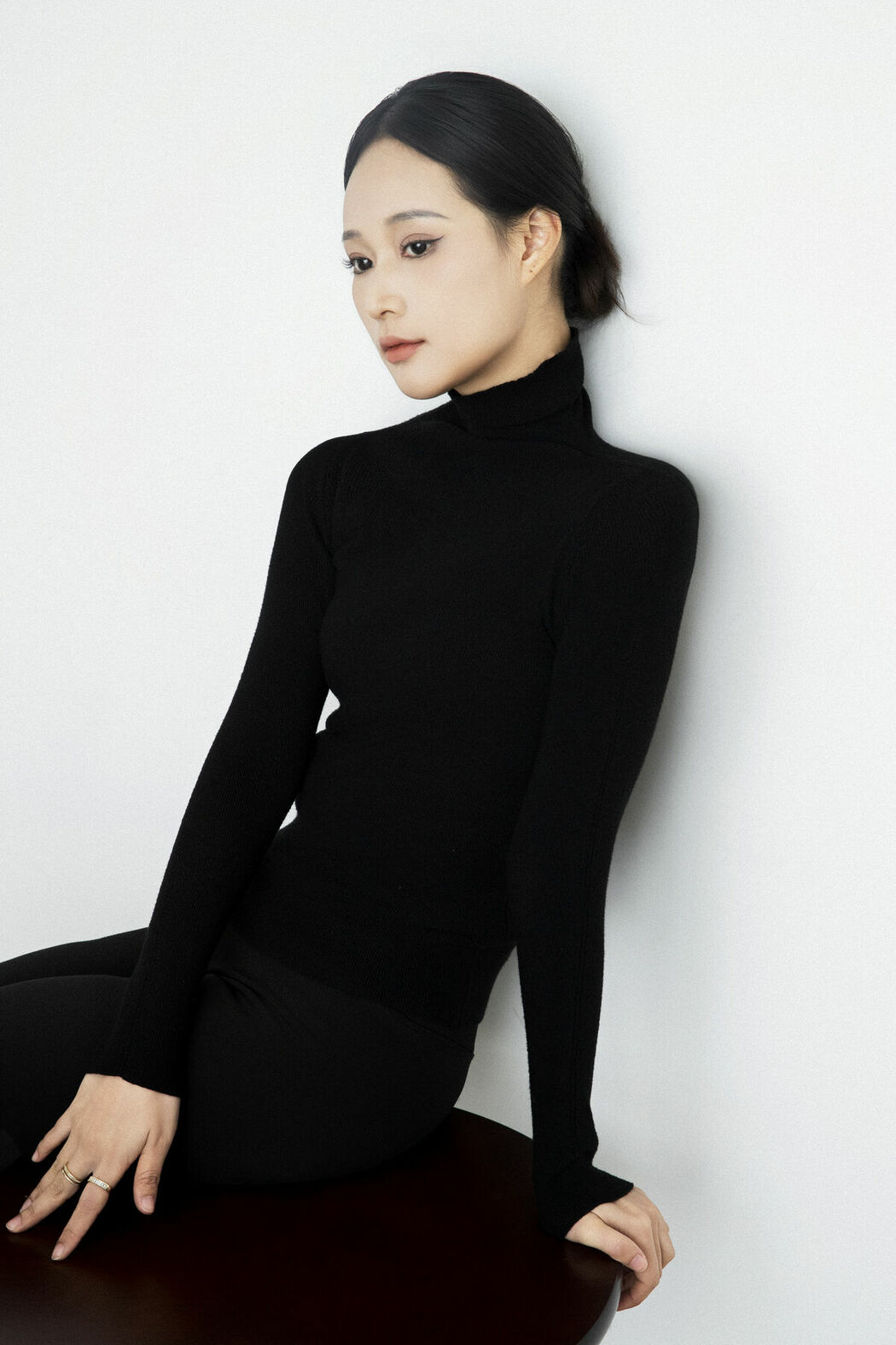 YiTuYu艺图语 Vol.8805 Yi Ming (25P)