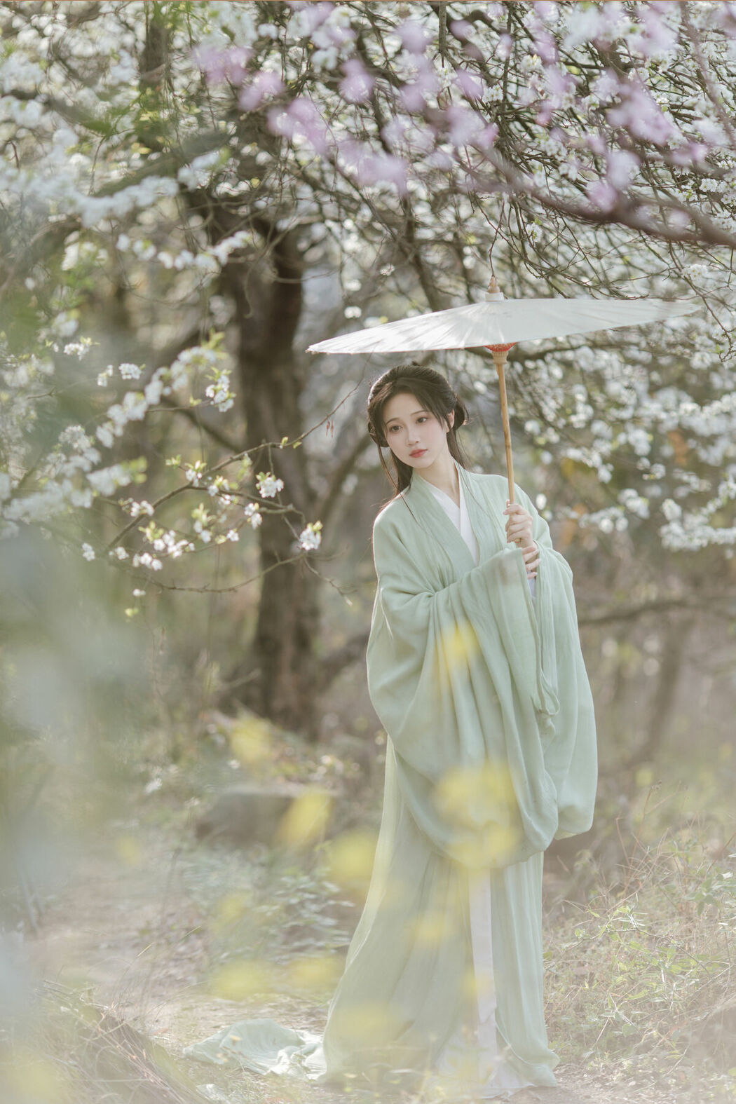 YiTuYu艺图语 Vol.8817 Qi Luo Sheng De Xiao Su Su (21P)