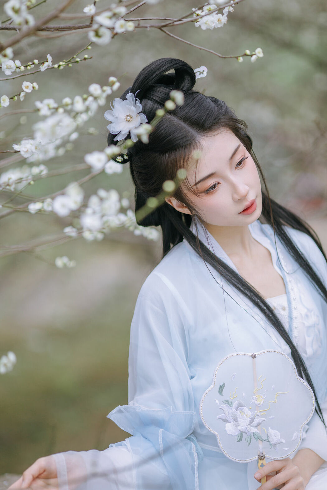 YiTuYu艺图语 Vol.8811 Wu Qiao Bu Cheng Hu (20P)