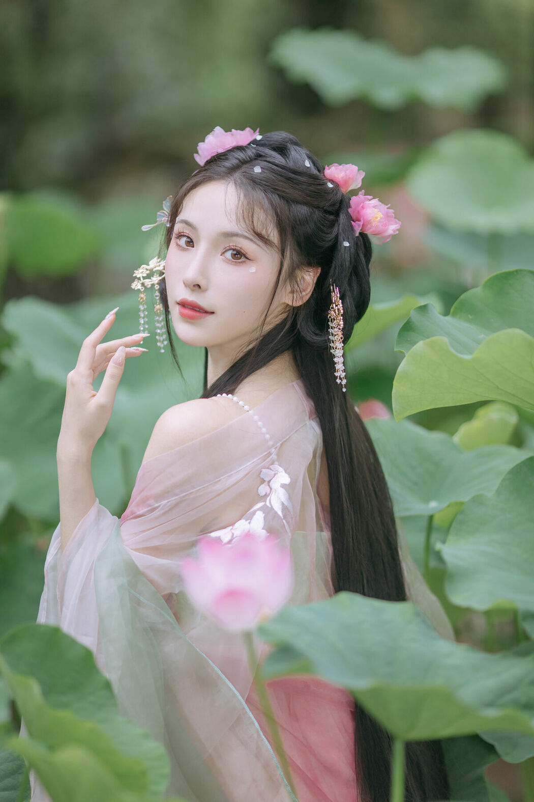 YiTuYu艺图语 Vol.8804 Yi Ming (21P)