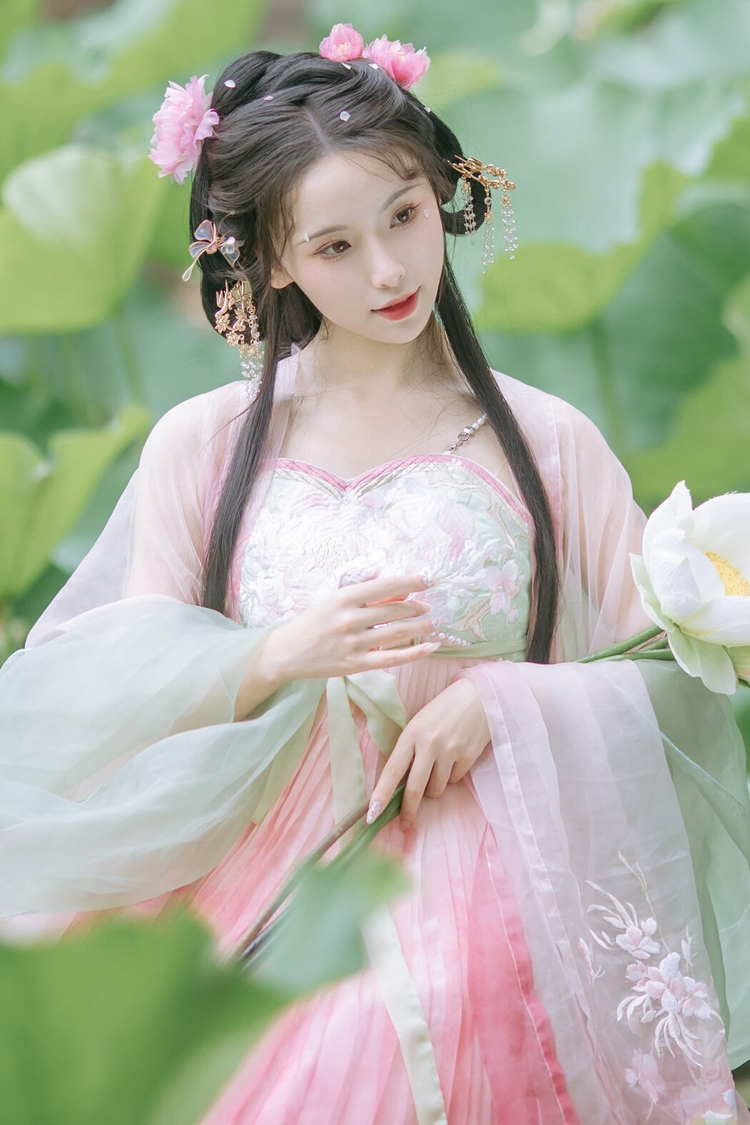 YiTuYu艺图语 Vol.8804 Yi Ming (21P) Cover Photo