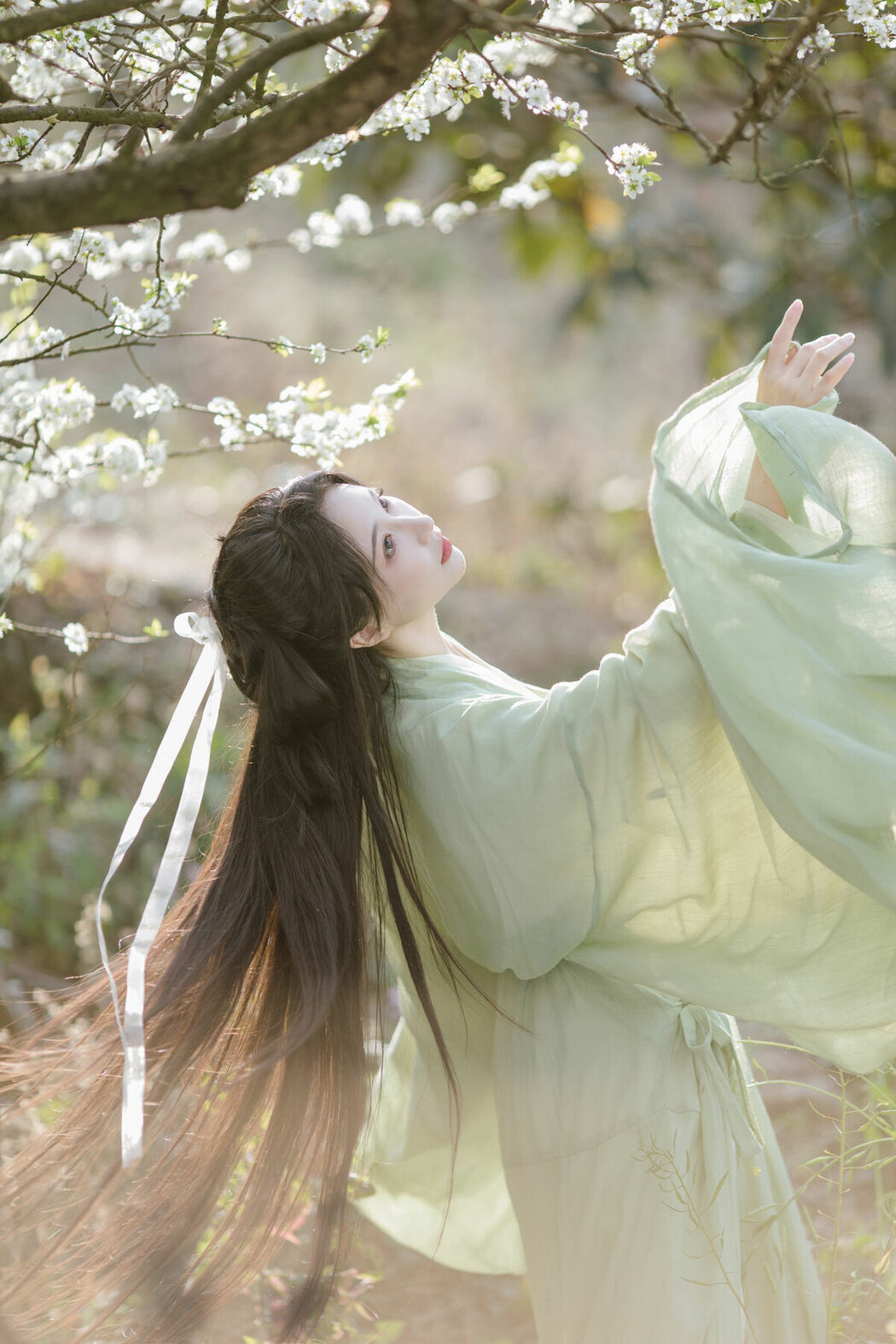 YiTuYu艺图语 Vol.8817 Qi Luo Sheng De Xiao Su Su (21P)