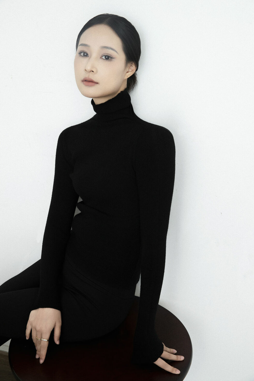 YiTuYu艺图语 Vol.8805 Yi Ming (25P)