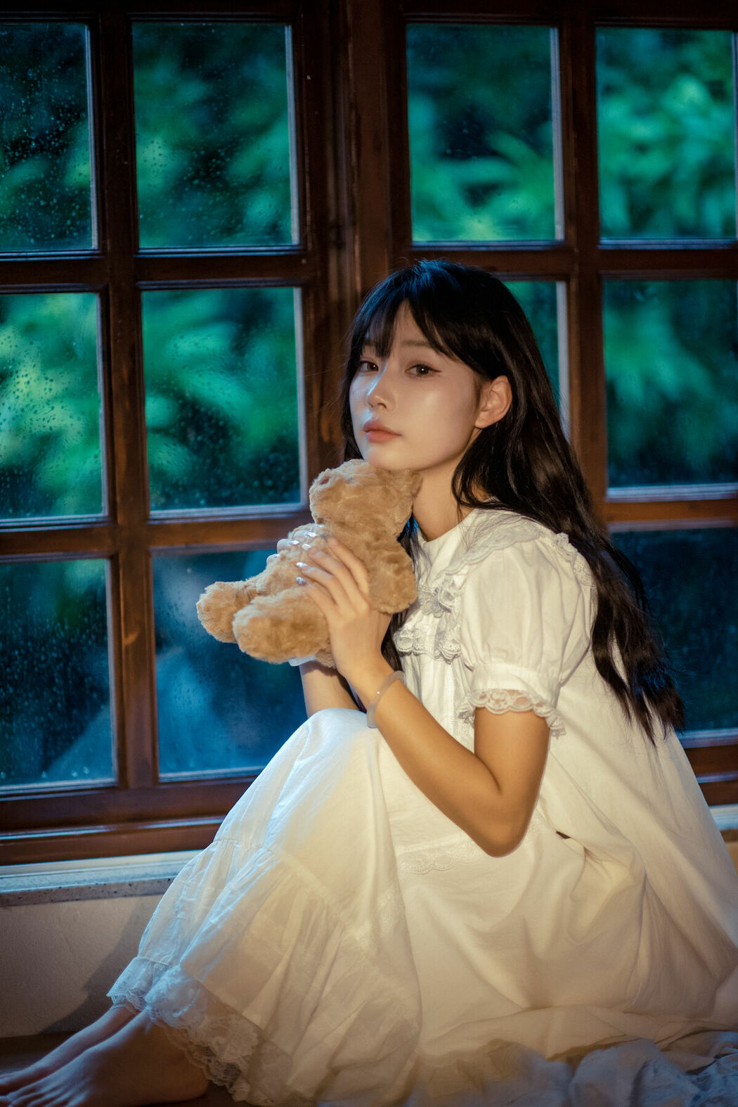 YiTuYu艺图语 Vol.8815 Nan Yi (25P)