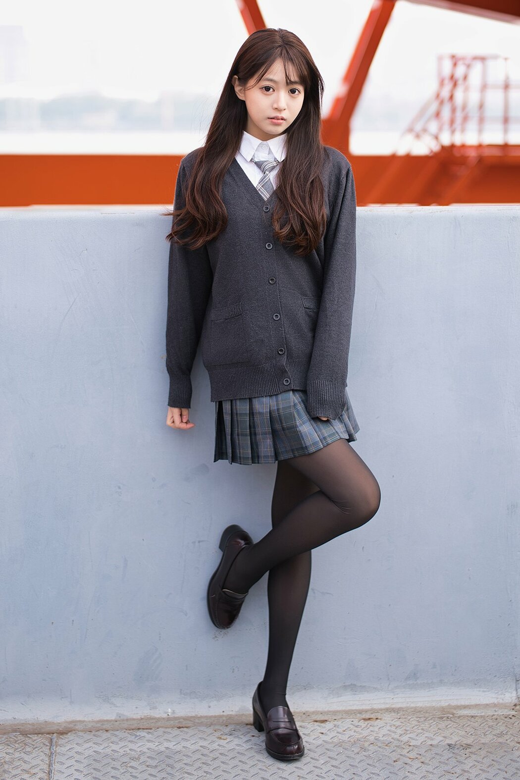 YiTuYu艺图语 Vol.8824 Xiao Yi (49P) Cover Photo