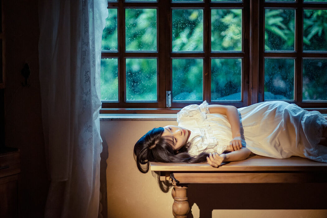 YiTuYu艺图语 Vol.8815 Nan Yi (25P)