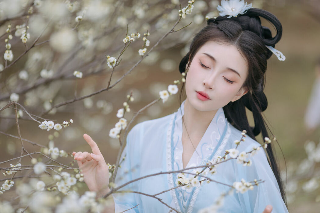 YiTuYu艺图语 Vol.8811 Wu Qiao Bu Cheng Hu (20P)