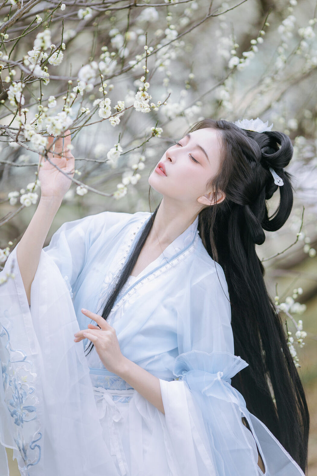 YiTuYu艺图语 Vol.8811 Wu Qiao Bu Cheng Hu (20P)