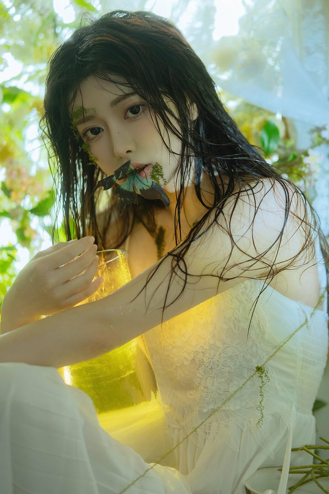 YiTuYu艺图语 Vol.8825 Xing Zhi Ka Tao (23P) Cover Photo