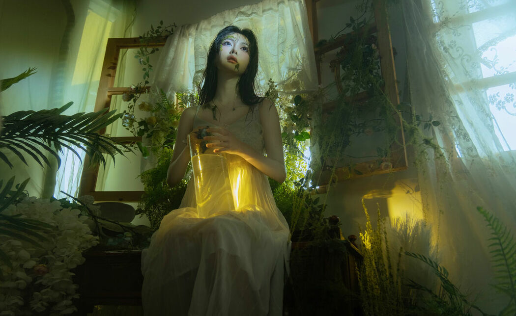 YiTuYu艺图语 Vol.8825 Xing Zhi Ka Tao (23P)