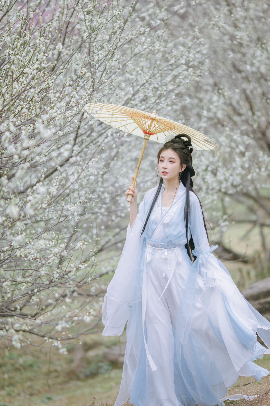 YiTuYu艺图语 Vol.8811 Wu Qiao Bu Cheng Hu (20P)